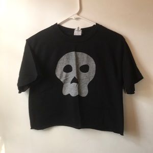 Skull crop top